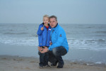 Sam en Finn op het strand
